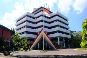 Selamatkan Demokrasi, Guru Besar dan Dosen Unhas Menggelar Deklarasi!
