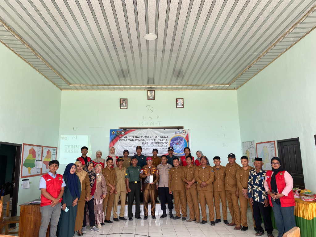 slide-1-kkn-1024x768 Mahasiswa KKNT Gel. 113 Desa Tanjonga Sosialisasikan Briket sebagai Solusi Limbah Pertanian