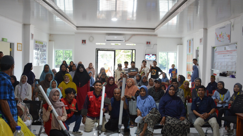 IMG_6407-1024x575 Teknologi Sederhana, Dampak Luar Biasa: Inovasi Paving Blok dan Pemupukan dari Barang Bekas