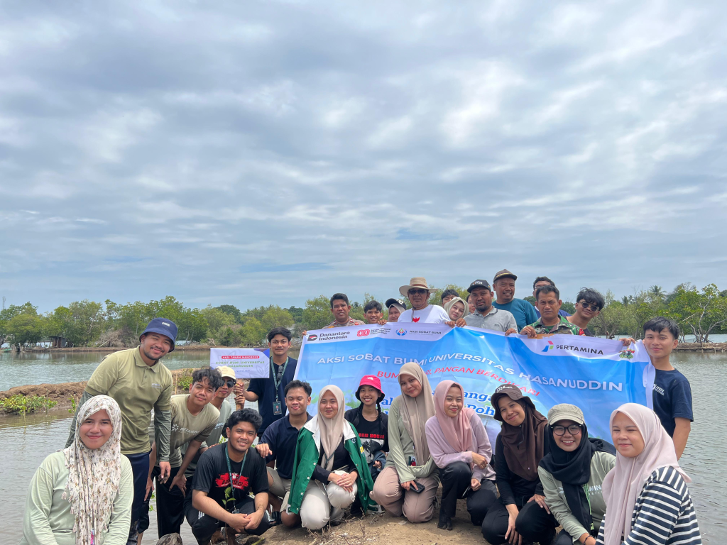 slide-1-sobum-1024x768 Aksi Sobat Bumi Universitas Hasanuddin “Bumiku Asri, Pangan Berdikari” di Dusun Lakatong Takalar