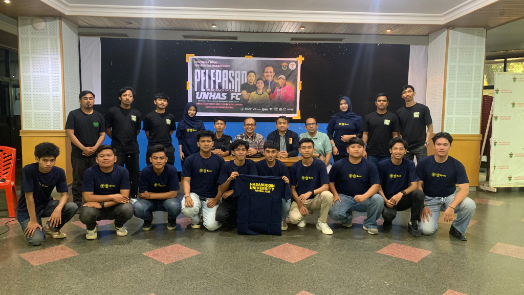 IMG_7060-1-1024x576 UKM Sepak Bola Unhas Resmi Lepas Tim Futsal Delegasi ke Kejurnas UGM 2025