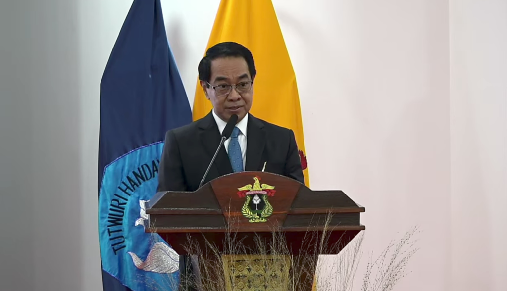 Slide-1-Prof-JJ-1024x588 Prof. Jamaluddin Jompa Komitmen Dorong Unhas Mandiri dan Bereputasi Global