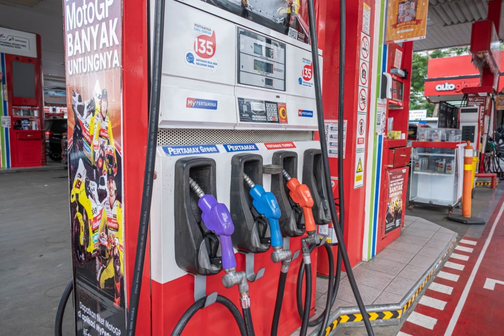 Slide-1-pertamax-1024x682 Pertamina Ungkap Alasan Kenaikan Harga Pertamax dan Pertamax Green