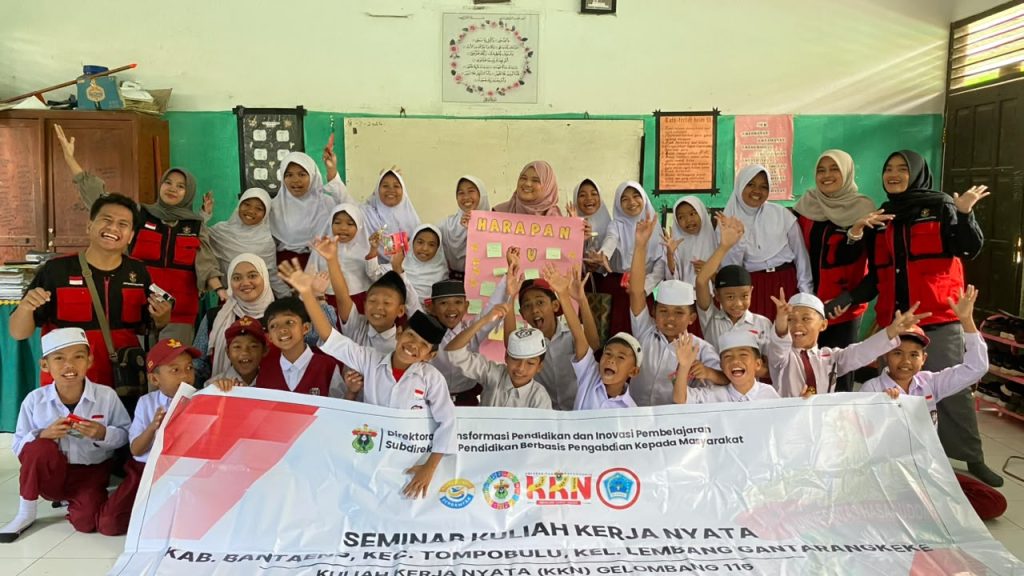 Mahasiswa KKN-T Unhas Tumbuhkan Kepercayaan Diri Anak Lewat Program Kapsul Waktu Cita-Cita di Bantaeng