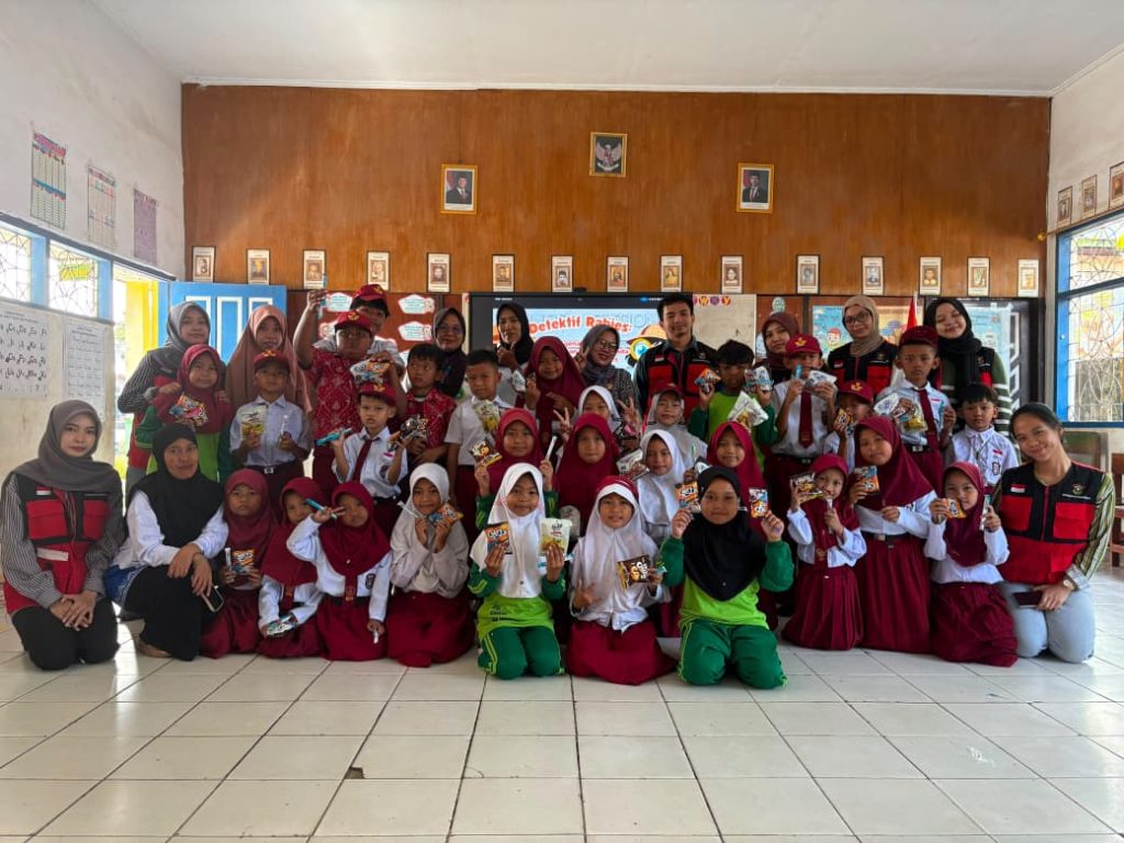 Mahasiswa KKN-PK Unhas Edukasi Bahaya Rabies dan Kenalkan Ciri Hewan Penular kepada Siswa SDN 6 Lancirang