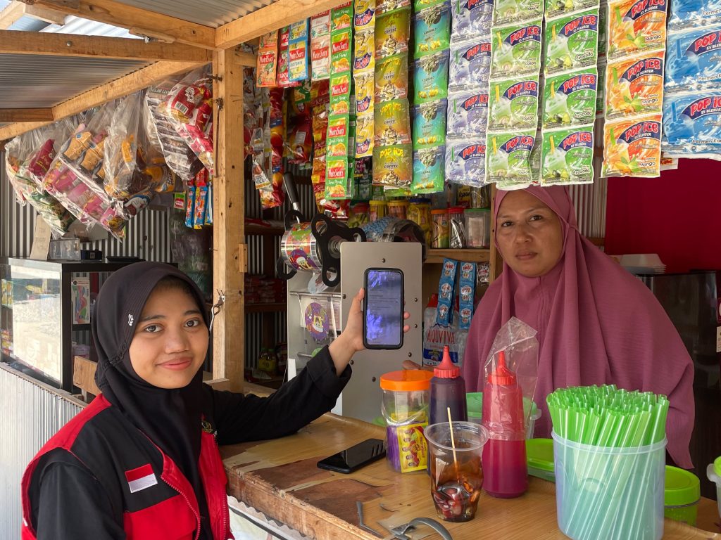 Mahasiswa KKN-T Unhas Petakan UMKM Desa Wiring Tasi ke Google Maps