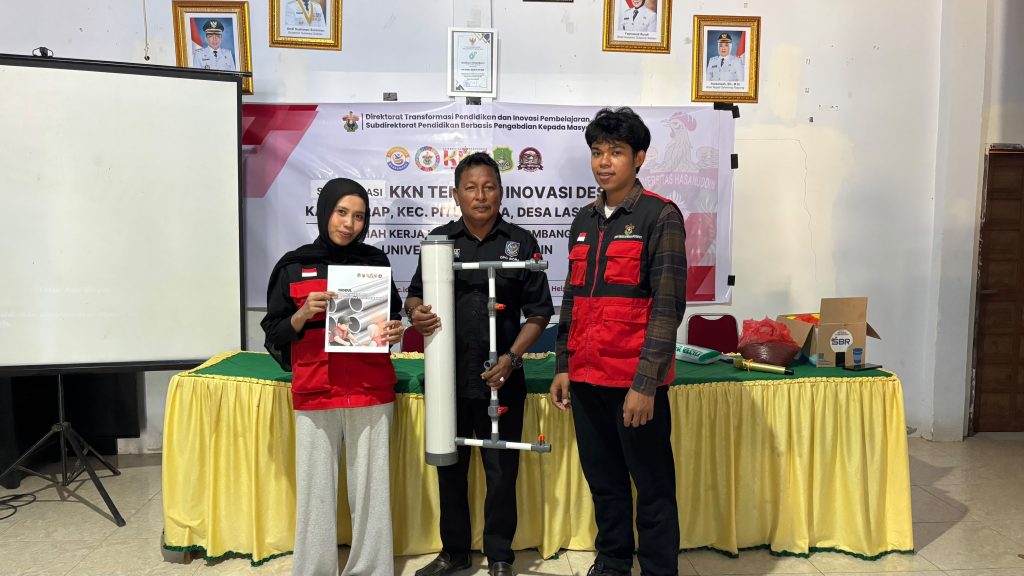 IMG-20260806-WA00091-1024x576 Mahasiswa KKN-T Unhas Kenalkan Filter Air Sederhana untuk Dukung Akses Air Bersih di Desa Lasiwala