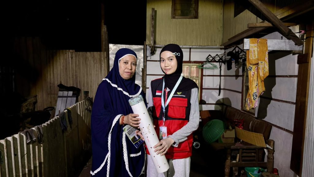 Mahasiswa KKN Unhas Edukasi dan Bangun Lubang Resapan Biopori, Dukung Konservasi Air di Kelurahan Taroada