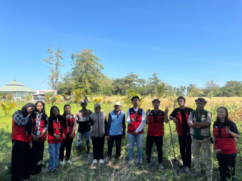 Dorong Pertanian Berkelanjutan, Mahasiswa KKN Unhas Terapkan Lubang Resapan Biopori di Kelurahan Bonto Atu