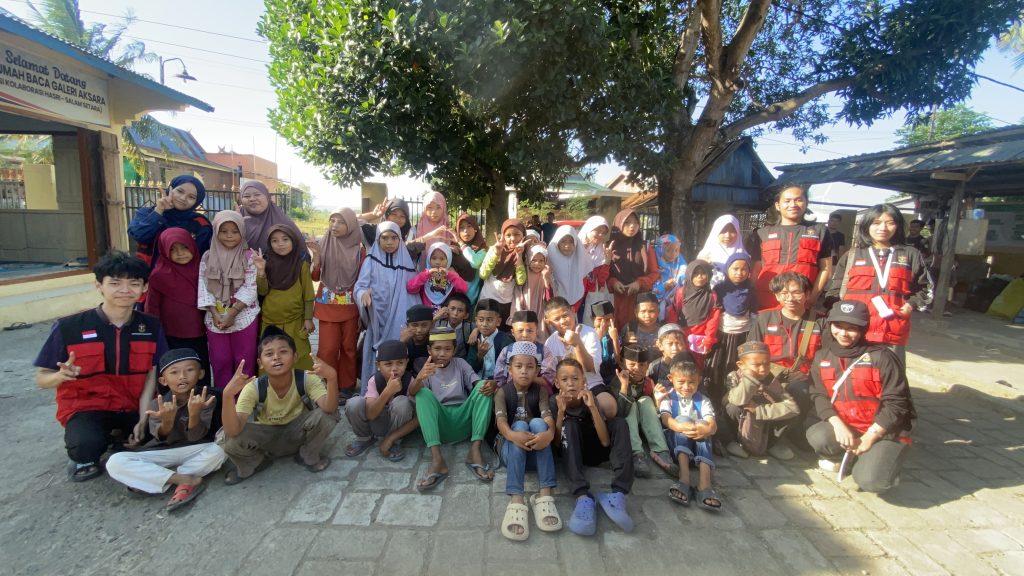 Mahasiswa KKN-T Literasi Unhas Kelurahan Empoang Perkuat Minat Baca Anak Lewat Program Turatea