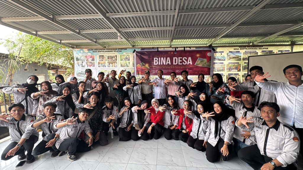 Bina Desa HMPS FORMAHAN FH-UH Gelar Pengabdian Masyarakat, Angkat Isu Lingkungan dan Pelayanan Publik
